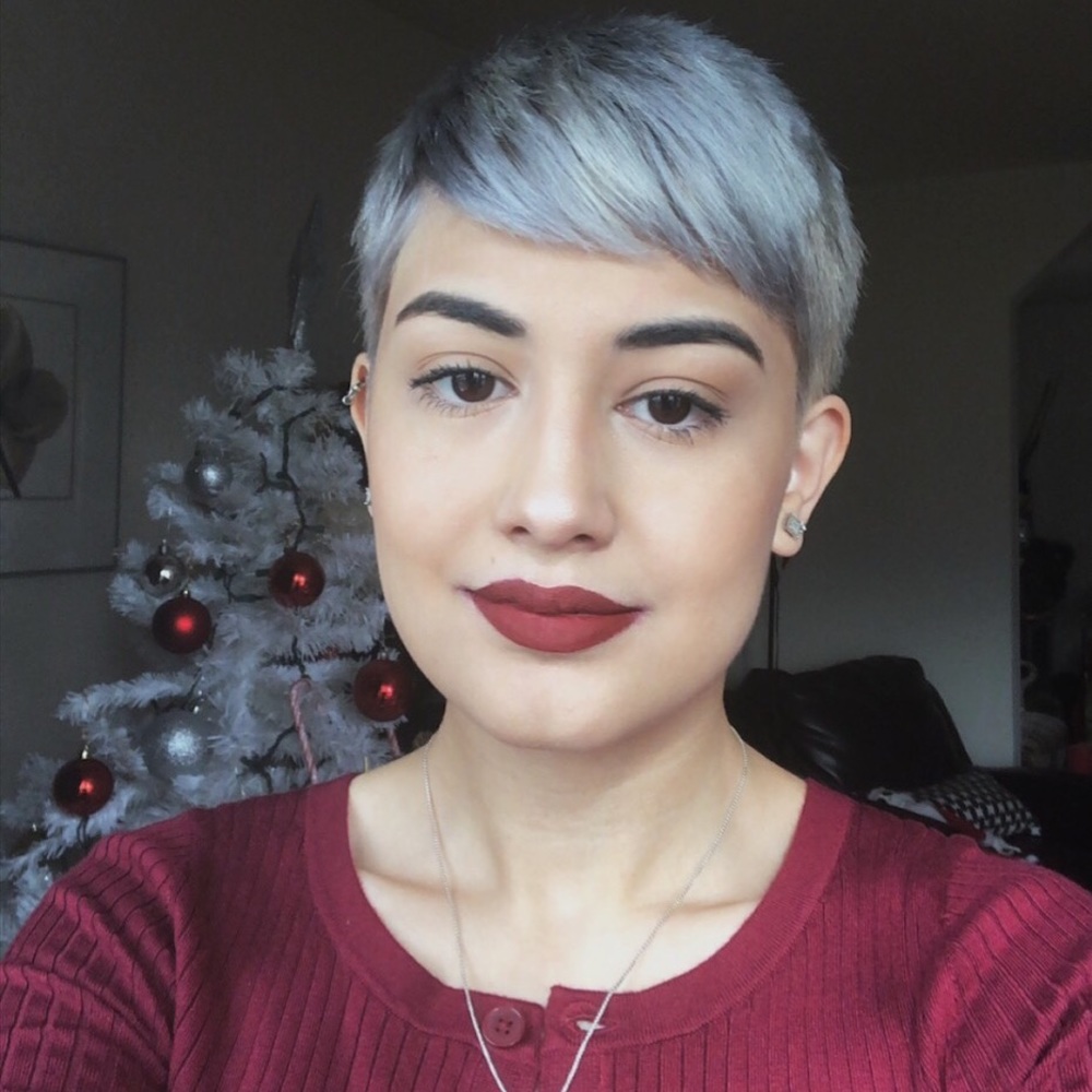 Meet your Posher, Aly